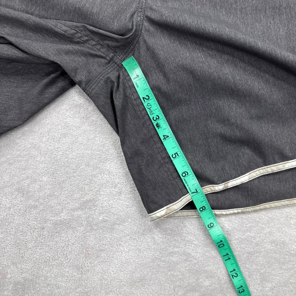 Patagonia Board Shorts Mens 40 Gray Scallop Hem Camo Trim Stretch Summer Casual - Picture 9 of 10